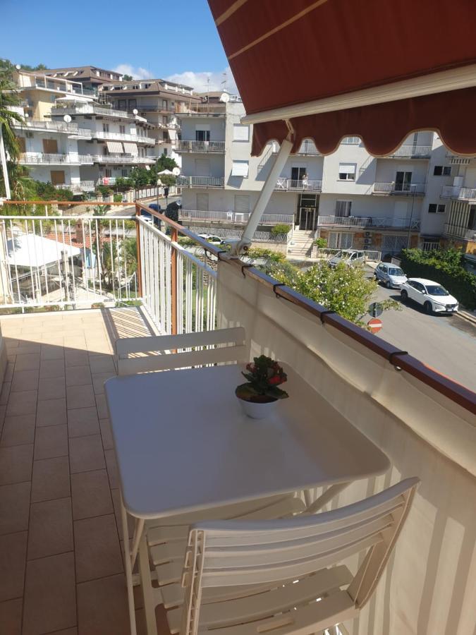 Sogno Blu Suite Γκαέτα Δωμάτιο φωτογραφία